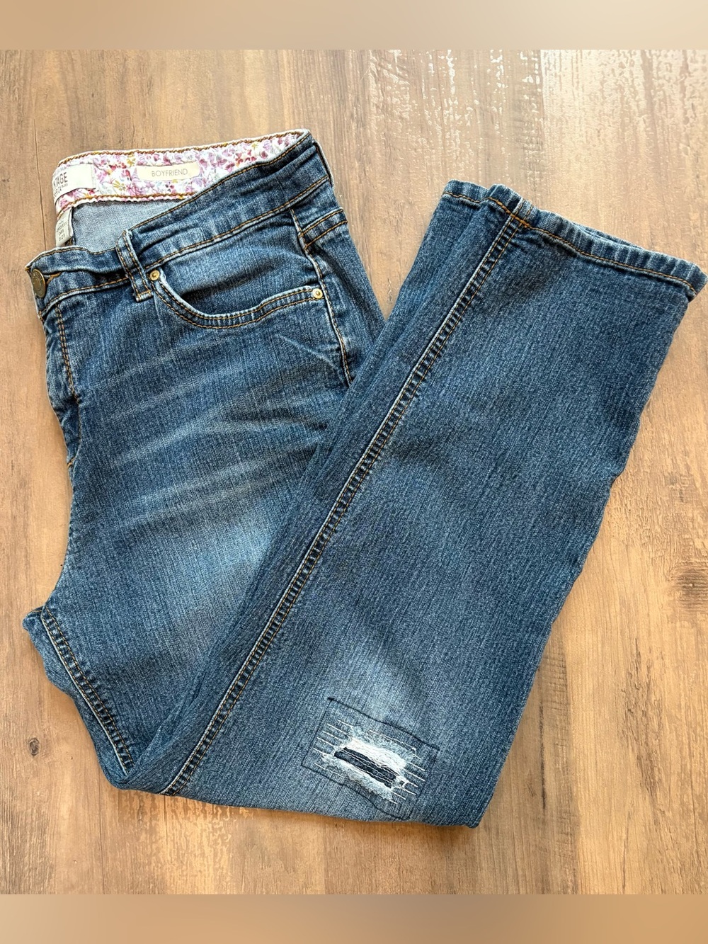 Vintage America Boyfriend Relaxed Fit Distressed Cropped Blue Jeans Size 8